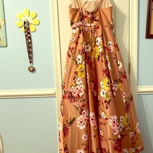 Prom dress (or evening gown)